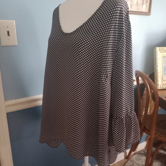 Como Black women's blouse black/white polka dot top long ruffle sleeve, size 3X - Picture 3 of 5